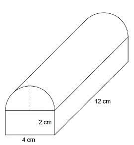 Figuren består av et rett, firkantet prisme og en halv sylinder. Halvsylinderen ligger oppå prismet, og diameteren er lik bredden i prismet. Lengden til prismet er 12 cm, bredden er 4 cm og høyden er 2 cm.